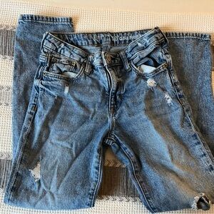 GAP Girlfriend Jeans - like new!